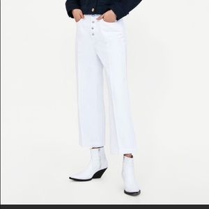 ❌SOLD❌ Zara copped white culottes jeans